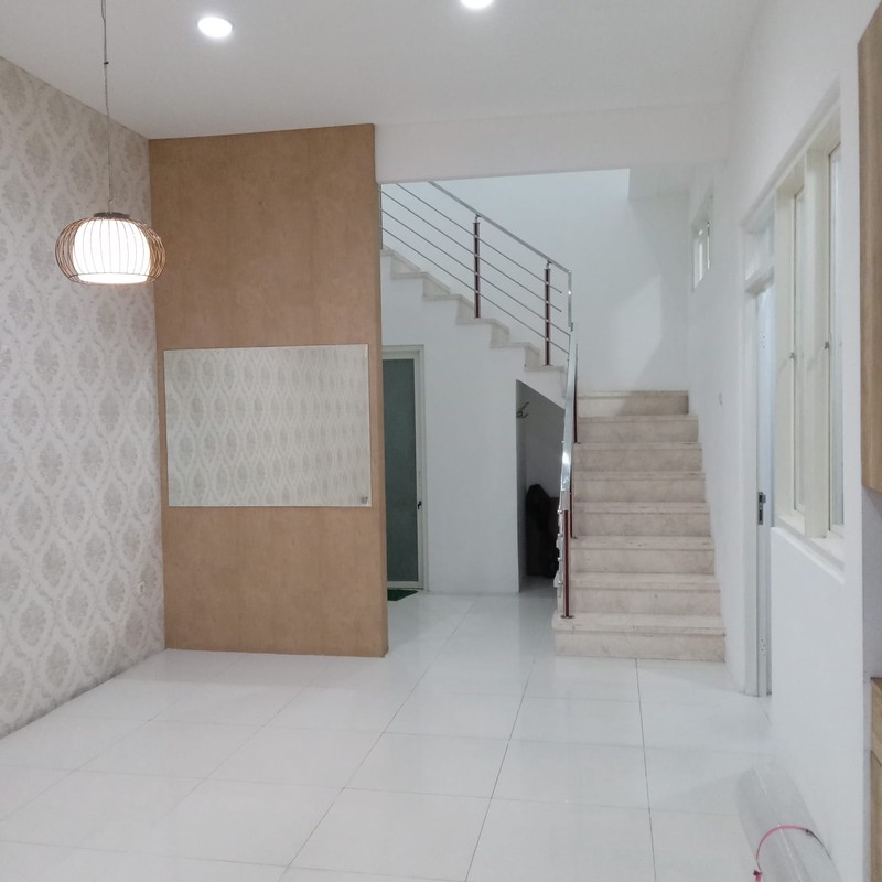 Jual Rumah 2 Lantai Royal Residence Cluster Monticello Surabaya Barat