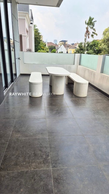 Rumah Modern dalam Cluster Premium Lokasi Strategis Area Kemanggisan