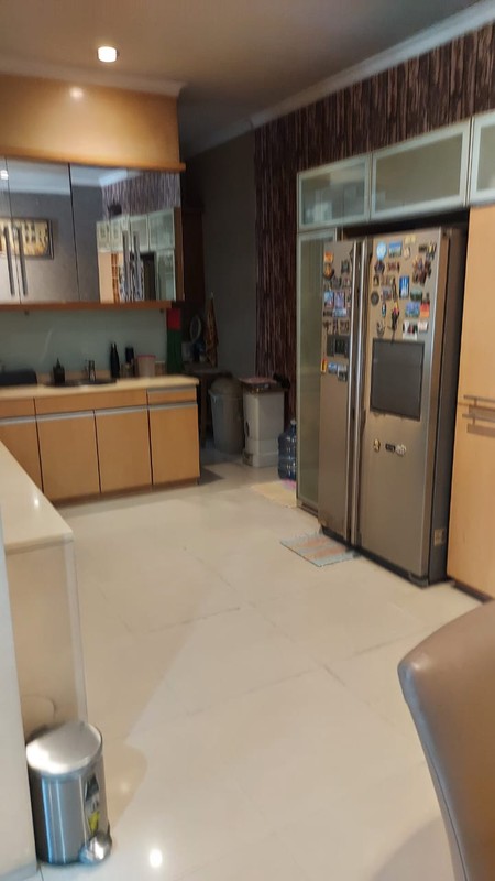 Rumah 3 Lantai siap huni di Delatinos BSD