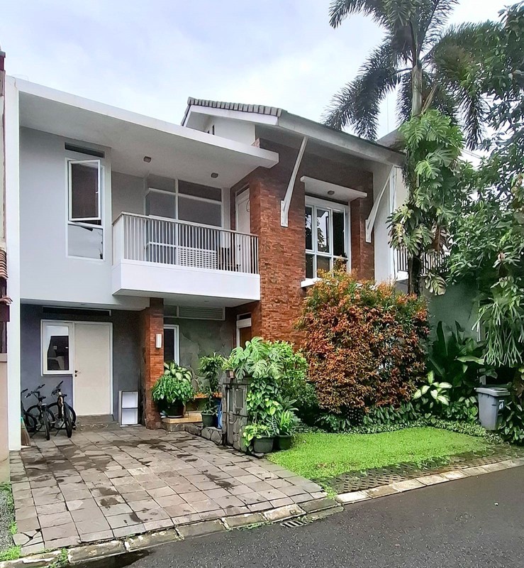 Rumah 2 Lantai di Calysta Permata, Bintaro Jaya, Jombang, Ciputat