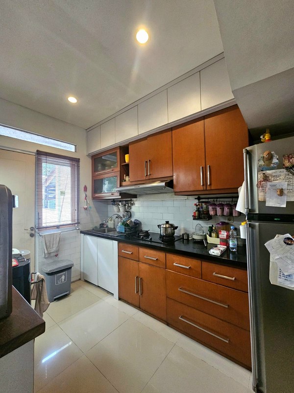 Rumah 2 Lantai di Calysta Permata, Bintaro Jaya, Jombang, Ciputat