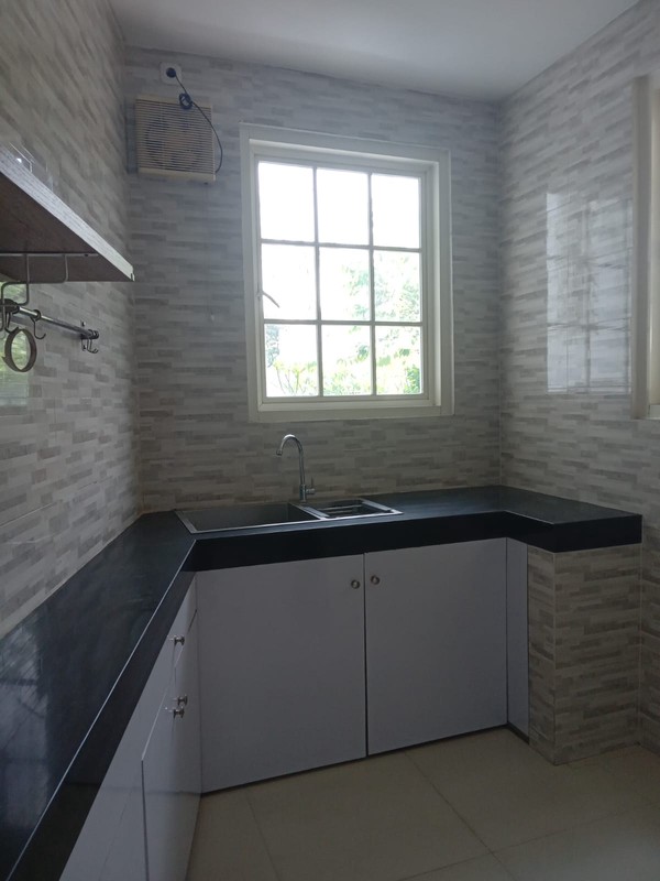 Jual Rumah 2 Lantai Royal Residence Cluster Monticello Surabaya Barat