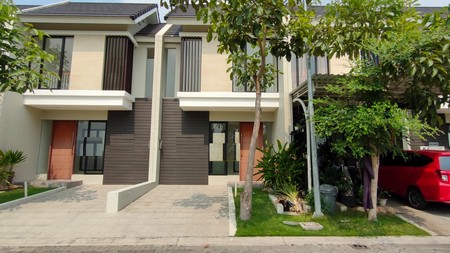 Rumah Dijual Northwest Lake Citraland Surabaya