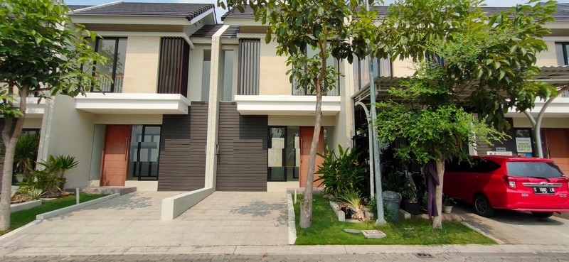 Rumah Dijual Northwest Lake Citraland Surabaya