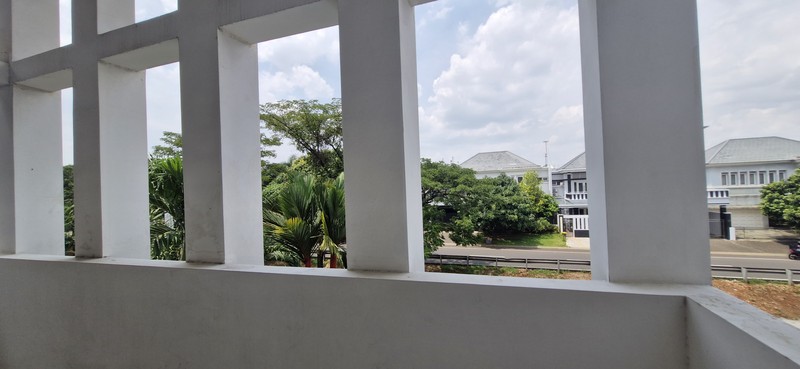 Harus Terjual - Rumah Gandeng di Boulevard Kota Wisata 