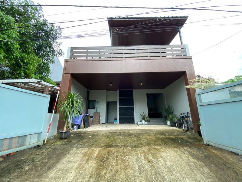 Cinere Estate Luas 180 High Ceiling 2 Lantai Siap Huni