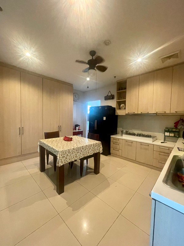 DIJUAL APARTEMEN PAKUBUWONO SIGNATURE KEBAYORAN BARU JAKARTA SELATAN