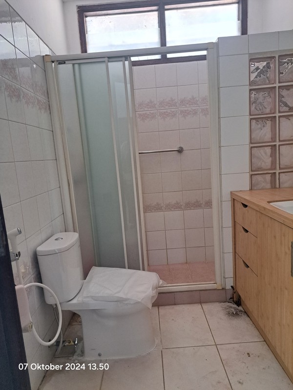 Rumah Elite Simprug Kebayoran Lama - Tanah Luas, Lokasi Strategis