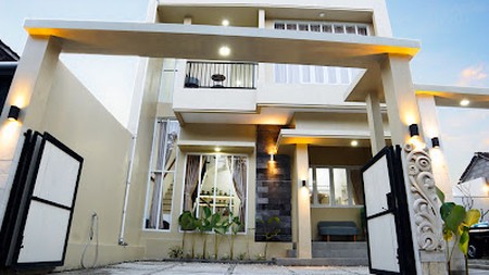 Dijual Villa Cantik 2 Lantai Selangkah ke SCH & Pemkab Sleman, Tridadi, Sleman