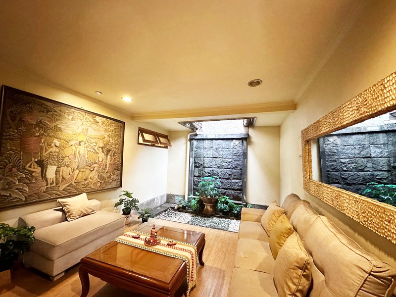 RUMAH DIJUAL JALAN PENGADEGAN JAKARTA SELATAN