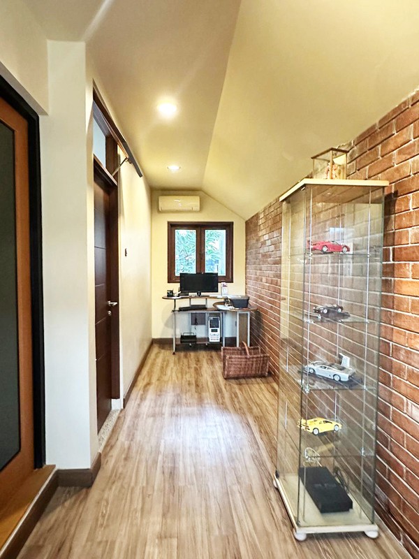 RUMAH DIJUAL JALAN PENGADEGAN JAKARTA SELATAN