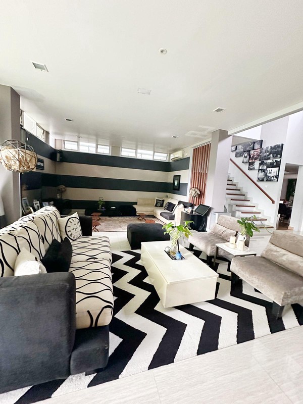 Rumah Siap Huni Asri dan Strategis di Taman Senayan, Bintaro Jaya