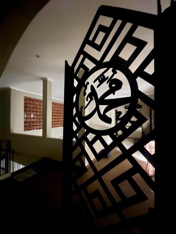 Alaya Cireundeu Lebak Bulus - Rumah Modern Semi Furnished Siap Huni