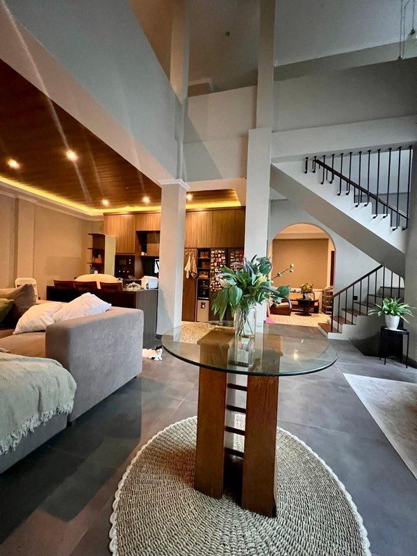 Alaya Cireundeu Lebak Bulus - Rumah Modern Semi Furnished Siap Huni