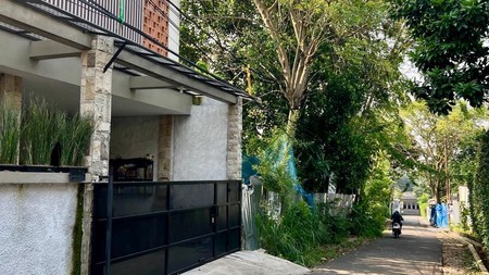 Alaya Cireundeu Lebak Bulus - Rumah Modern Semi Furnished Siap Huni