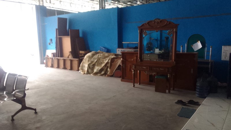 Gudang Dengan Lahan 300 m2, Strategis Ramai Di Jl. Dewi Sartika, Cawang, Dekat LRT Cawang