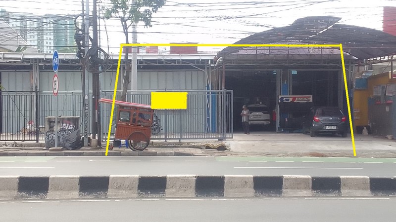 Gudang Dengan Lahan 300 m2, Strategis Ramai Di Jl. Dewi Sartika, Cawang, Dekat LRT Cawang
