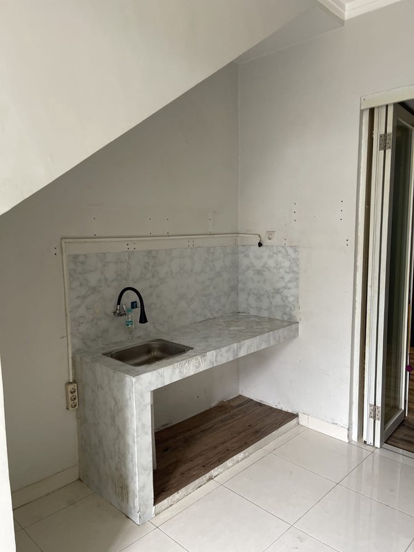 Rumah 2 lantai Dijual Cepat Cluster Ayna Residence Graha Raya Bintaro, Tangerang Selatan