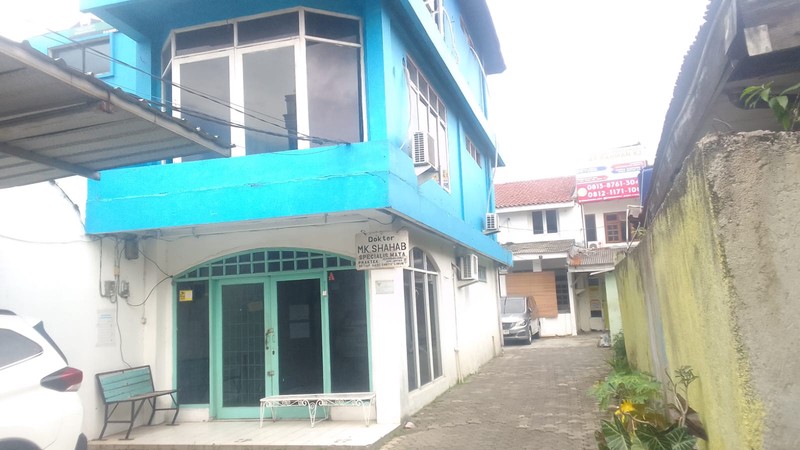Bangunan Dengan Lahan 476 m2, Lokasi Ramai Usaha Di Jl. Dewi Sartika Cawang, Dijual Senilai NJOP
