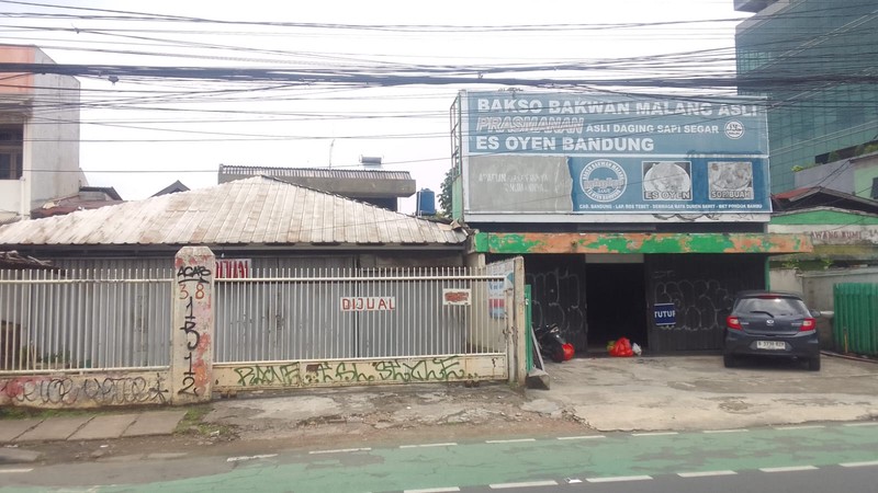 Lahan 1070 m2 Bonus Bangunan, Lokasi Ramai Usaha, Di Jl. Dewi Sartika, Cawang, Dekat Ke Tol MT Haryono