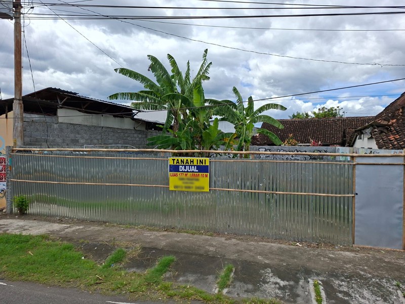 Tanah Super Strategis Dekat Kampus UAD 4 Cocok untuk Kost Eksklusif atau Usaha, Giwangan, Umbulharjo, Yogyakarta