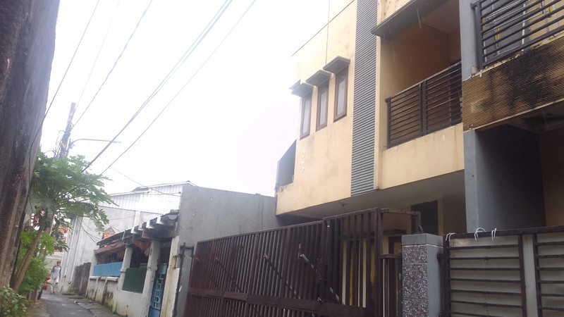 Rumah 2 Lantai, Strategis Selangkah ke JL. Dewi Sartika, Cawang, Kramat Jati