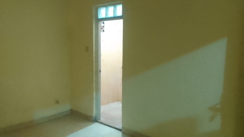 Rumah 2 Lantai, Strategis Selangkah ke JL. Dewi Sartika, Cawang, Kramat Jati