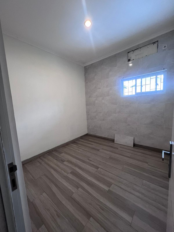 Rumah Siap Huni Dekat Akses Toll Grand Kencana One BSD, 3 Kamar Tidur