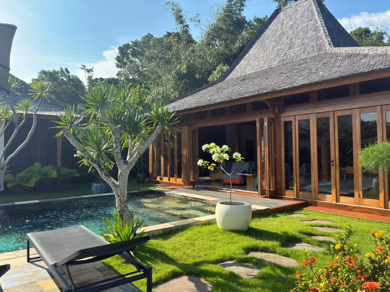 Life Style Luxurious Joglo Villa Freehold In Great Location Ungasan Bali