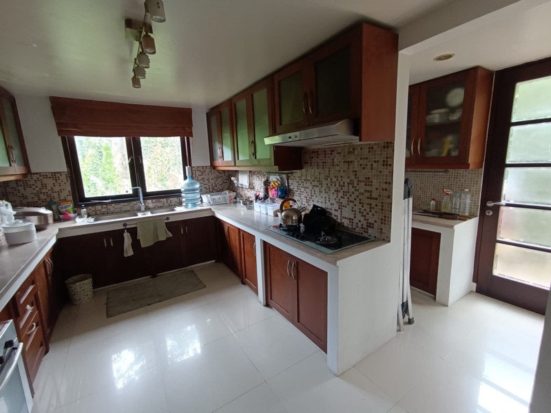 Dijual Rumah Mewah Lokasi Strategis Di Jl. Komp. Keuangan, Tebet, Jakarta Selatan