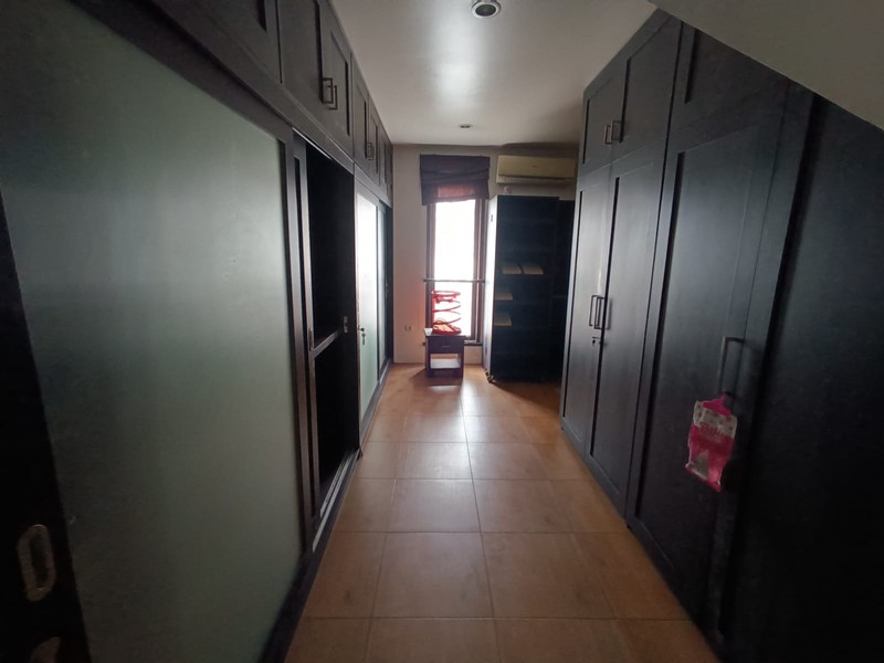 Dijual Rumah Mewah Lokasi Strategis Di Jl. Komp. Keuangan, Tebet, Jakarta Selatan
