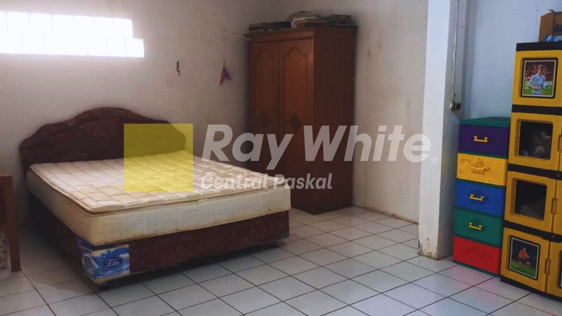 Rumah dan Kios di Mainroad Cimahi Utara Kota Cimahi