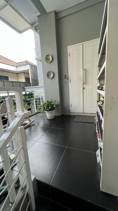 Rumah Nyaman dan lingkungan tenang, di pasar minggu  dijual