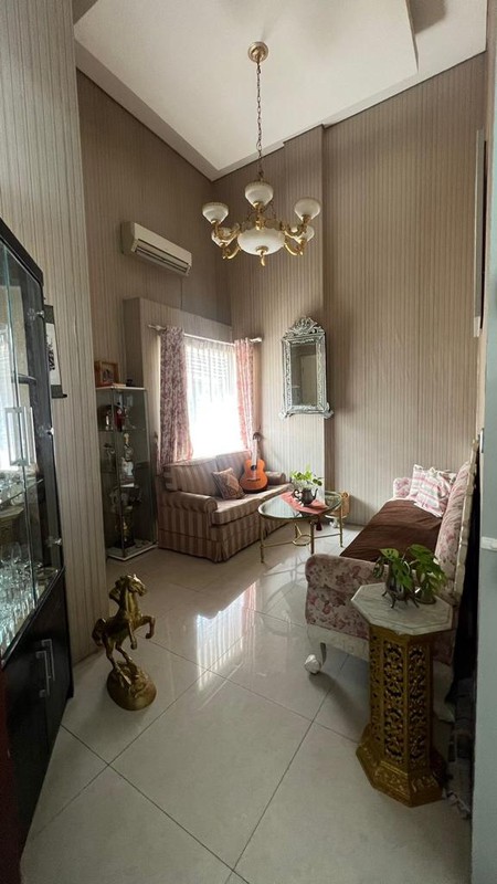 Rumah Nyaman dan lingkungan tenang, di pasar minggu  dijual