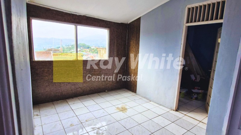 Rumah 2 Lantai di Padalarang 