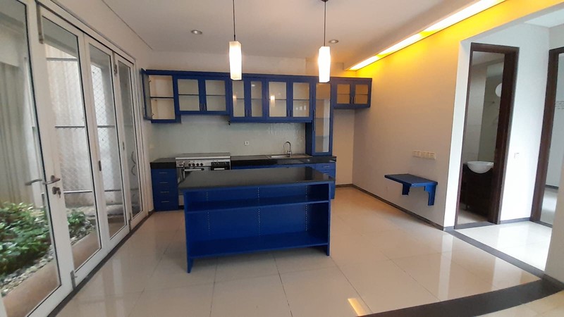 Rumah Disewakan di Jl. Ciniru Kebayoran Baru Jaksel
