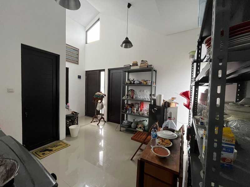 Dijual Town House Dalam Komplek Lokasi Strategis Di Bojongsari, Depok