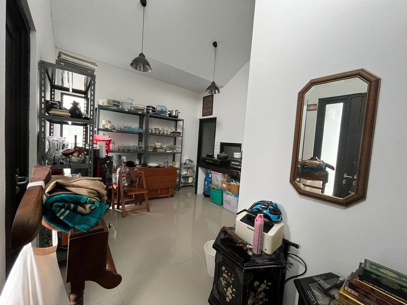 Dijual Town House Dalam Komplek Lokasi Strategis Di Bojongsari, Depok