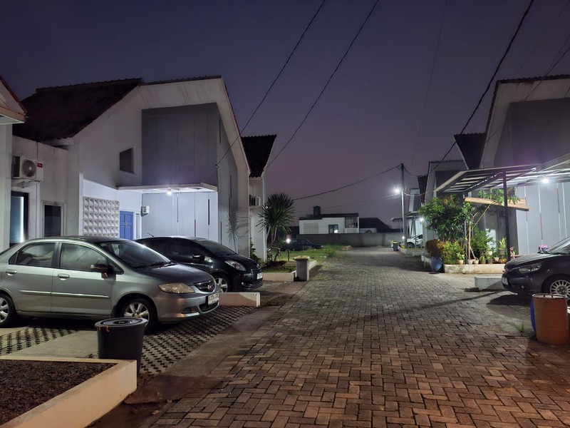 Dijual Town House Dalam Komplek Lokasi Strategis Di Bojongsari, Depok