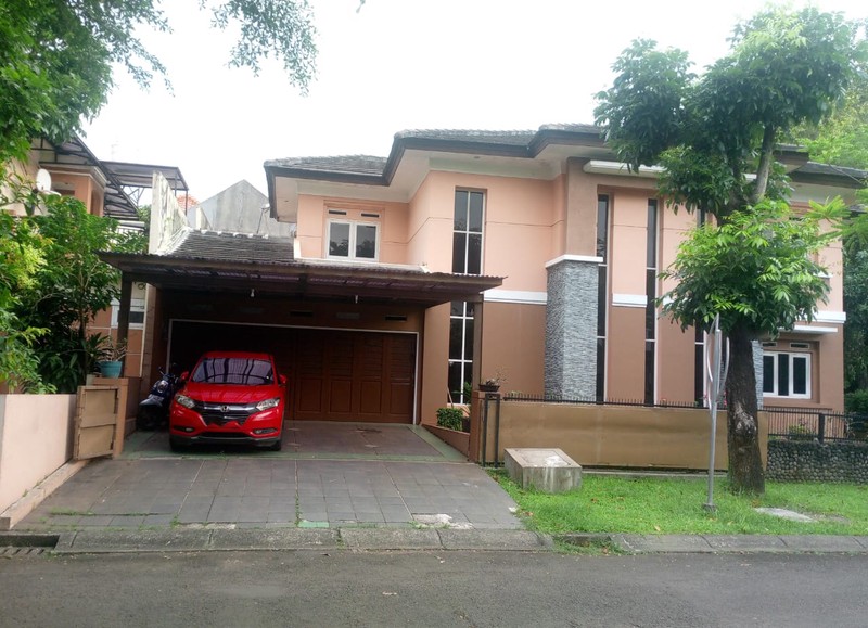 Rumah Siap Huni dengan Hunian Nyaman dan Asri @Bintaro