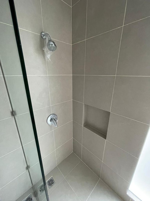 Jual 2 Lantai The Greenlake Citraland Surabaya Barat