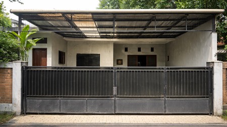 DIJUAL RUMAH NYAMAN, TENANG, DAN STRATEGIS DI REMPOA