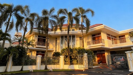 Rumah Mewah dan Asri di Tanjung Mas Dekat Aeon Mall