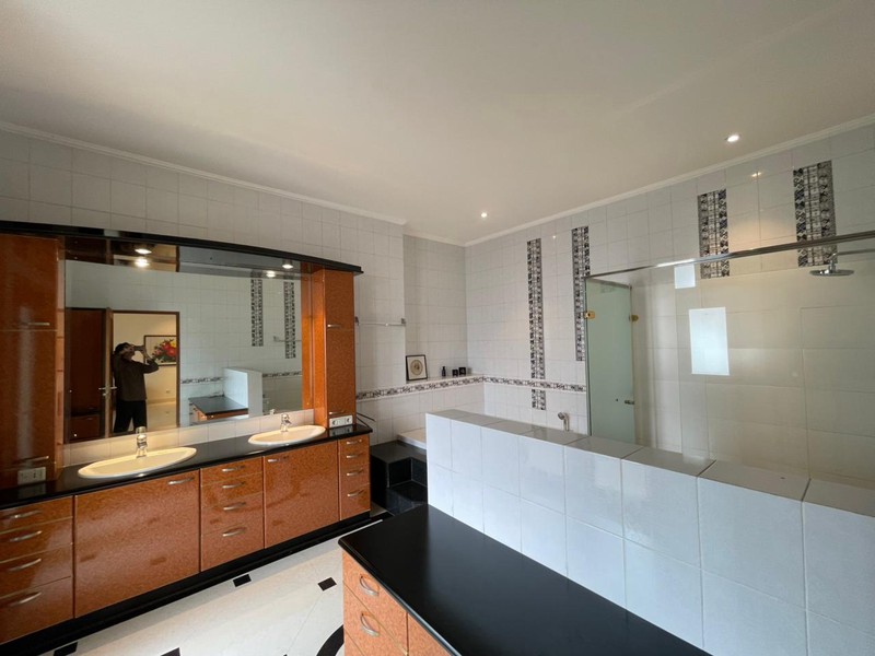 Rumah Mewah dan Asri di Tanjung Mas Dekat Aeon Mall