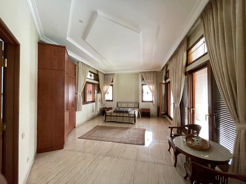 Rumah Mewah dan Asri di Tanjung Mas Dekat Aeon Mall