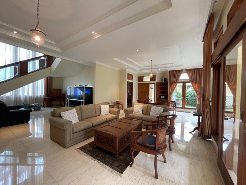 Rumah Mewah dan Asri di Tanjung Mas Dekat Aeon Mall