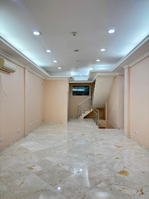 Disewakan Tempat Usaha - RUKO dipinggir jalan raya - Pasar Minggu, Jakarta Selatan