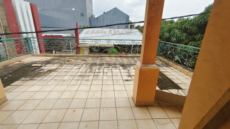Rumah Hoek Sudut Depan Taman Graha Harapan Bumyagara Mustika Jaya Kota Bekasi
