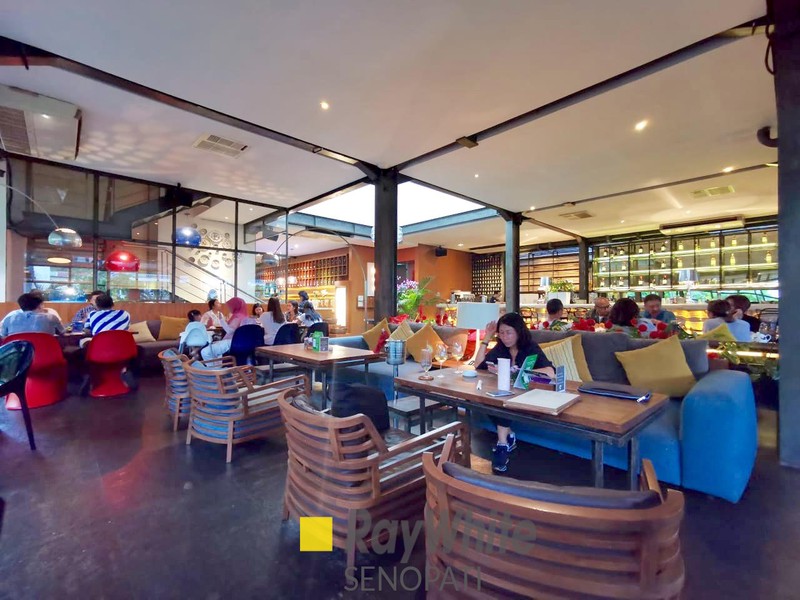 GEDUNG DIJUAL JALAN KEMANG RAYA JAKARTA SELATAN