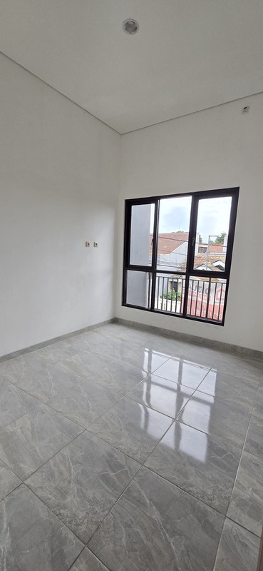 Menarik rumah brand new baru di Nusa Loka BSD CIty